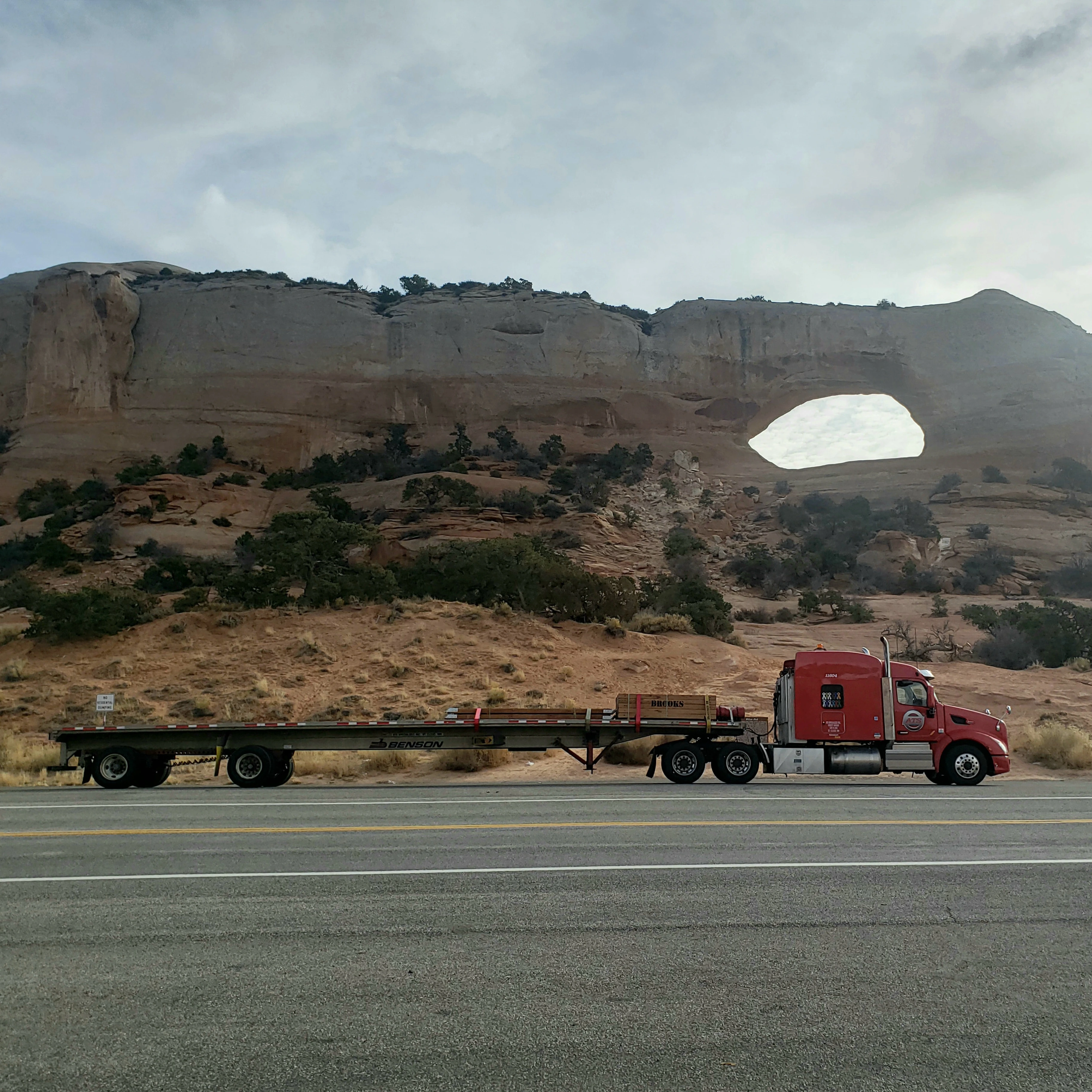 FLAT BED