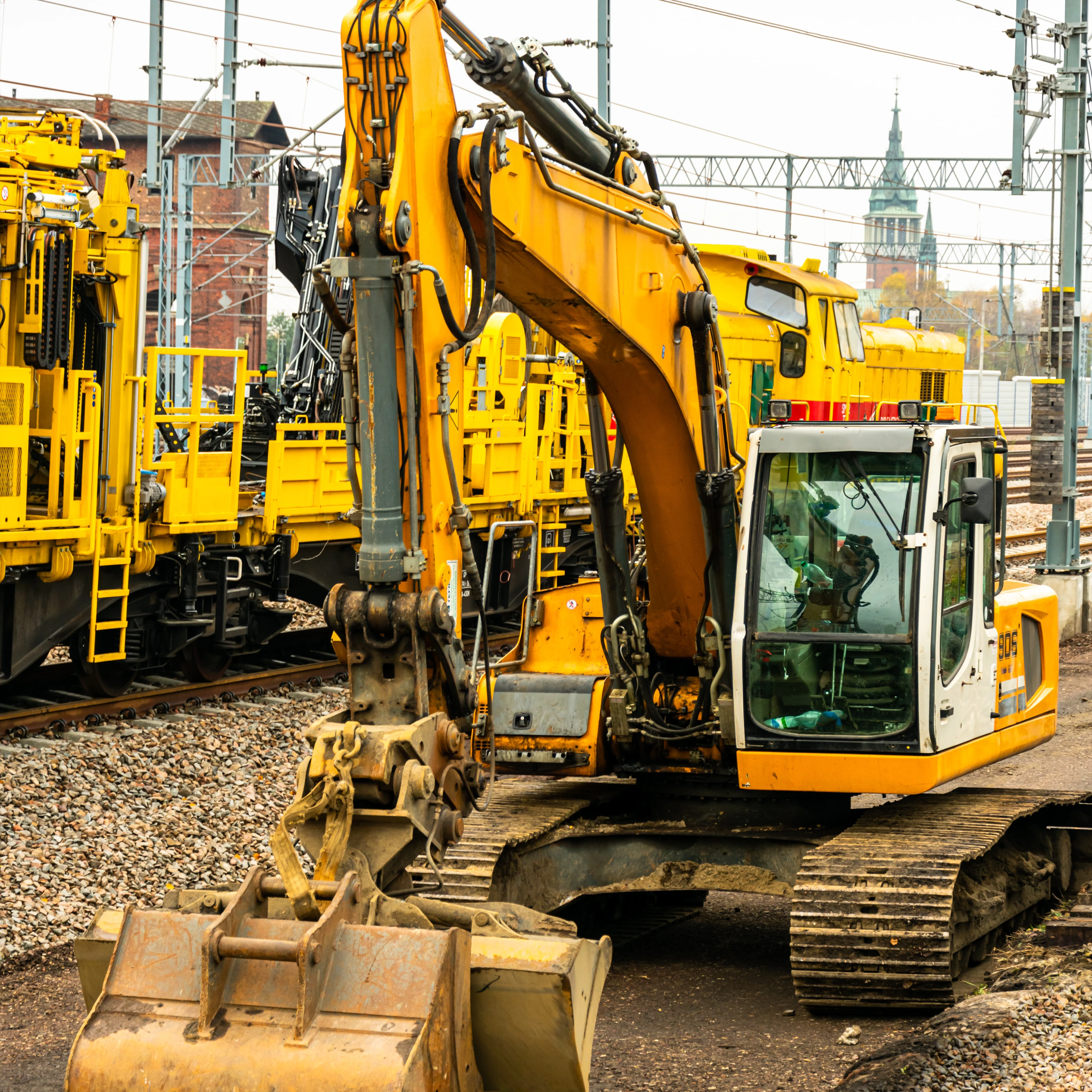 3 Steps to Improve Heavy Equipment Management