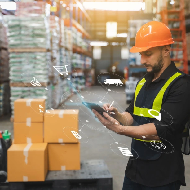 How To Use A Logistics Tracking Device To Simplify Supply Chain Operations