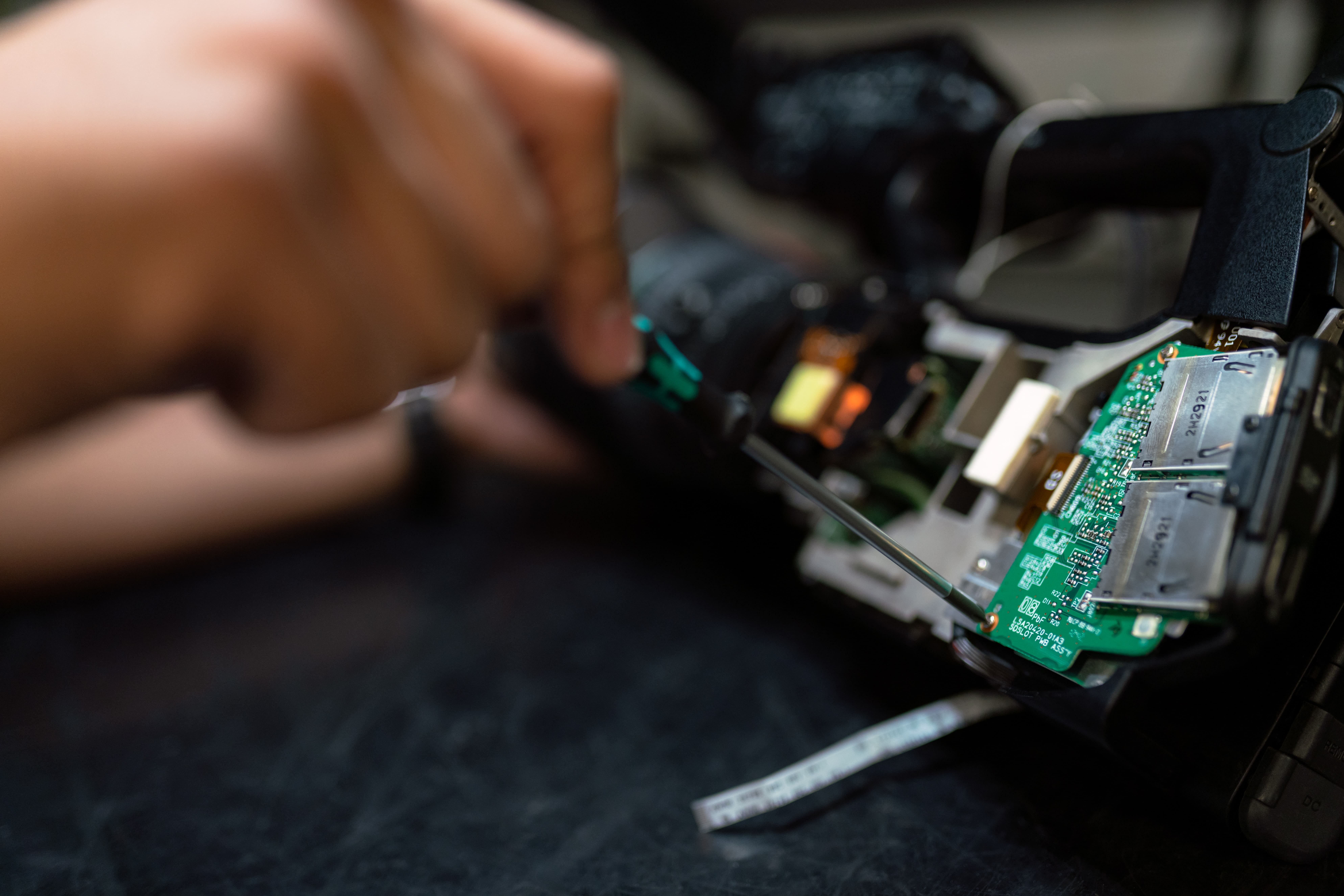 Compairing Communication Protocols in RTLS: Angle of Arrival vs. Phase Ranging