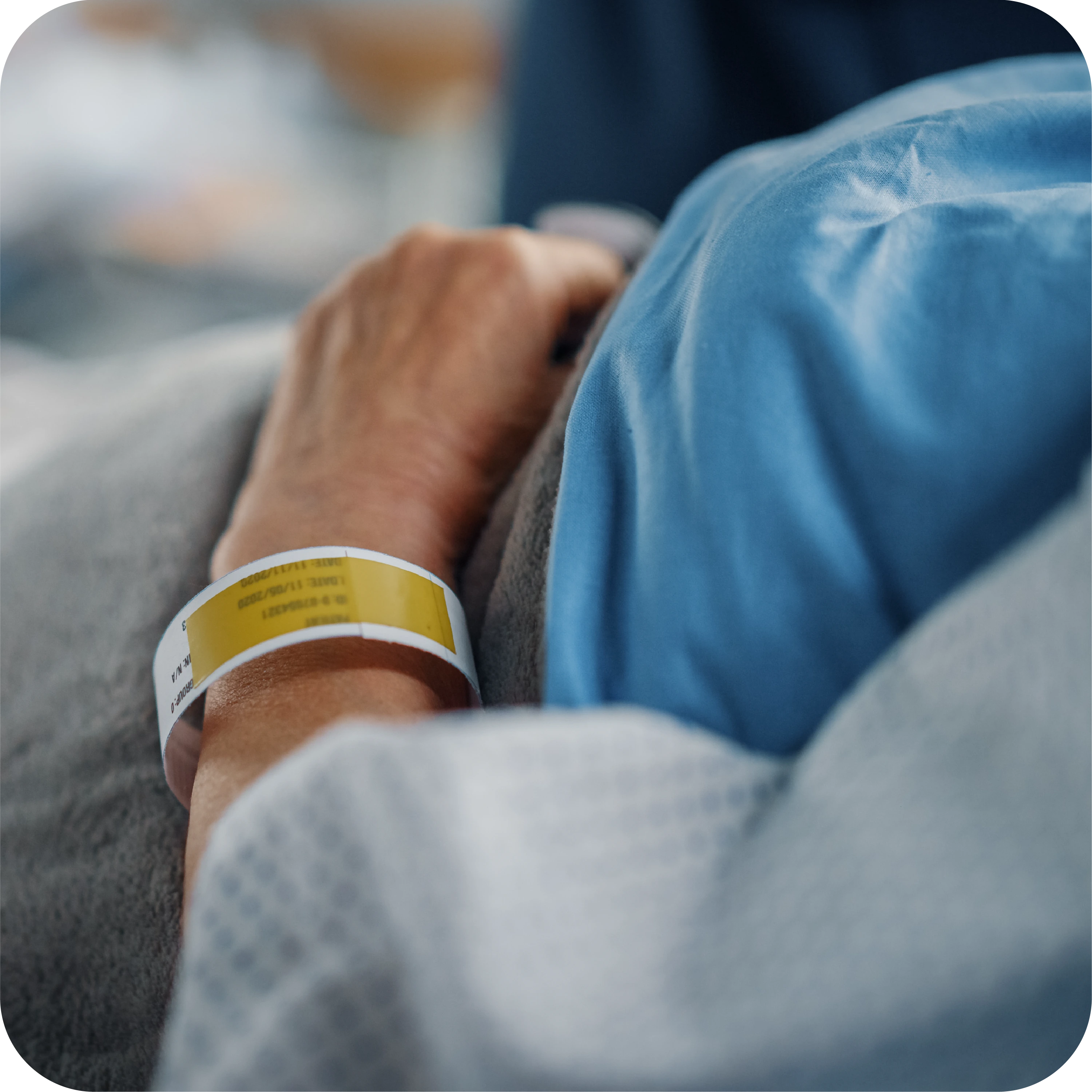How does asset tracking help healthcare facilities with wander management?